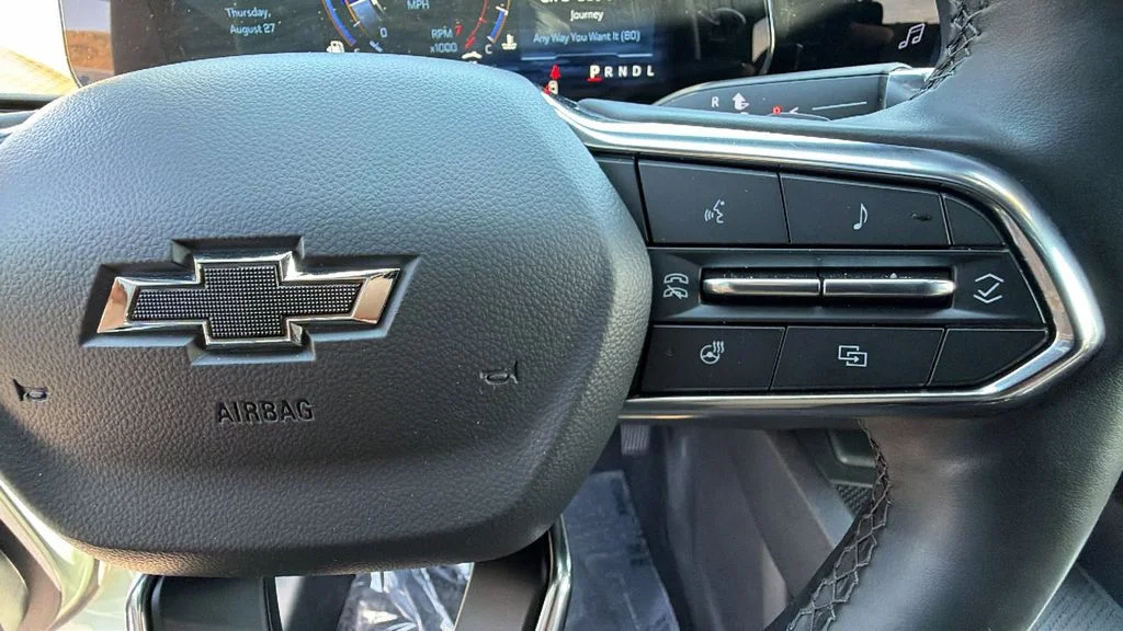 Used 2025 Green Chevrolet ACTIV image 20
