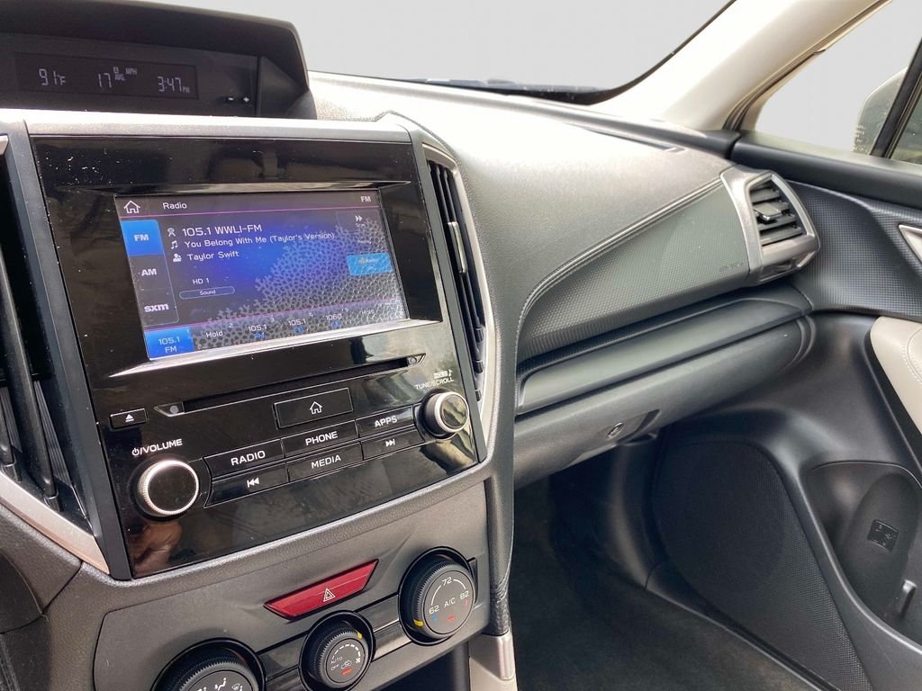 Used 2021 Green Subaru Base image 29