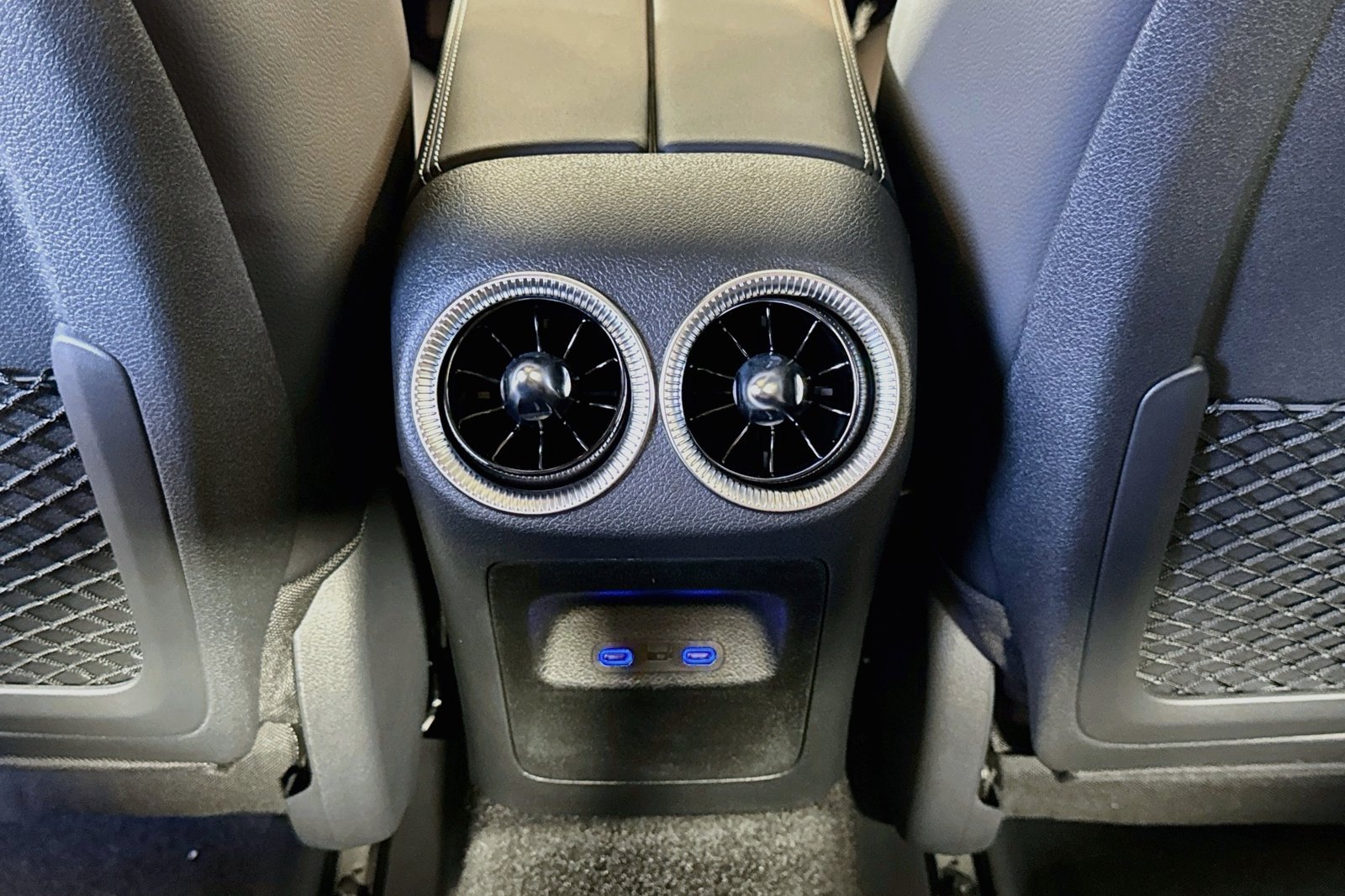 New 2027 MANUFAKTUR Alpine Grey Mercedes-Benz CLA 220 Hybrid image 22