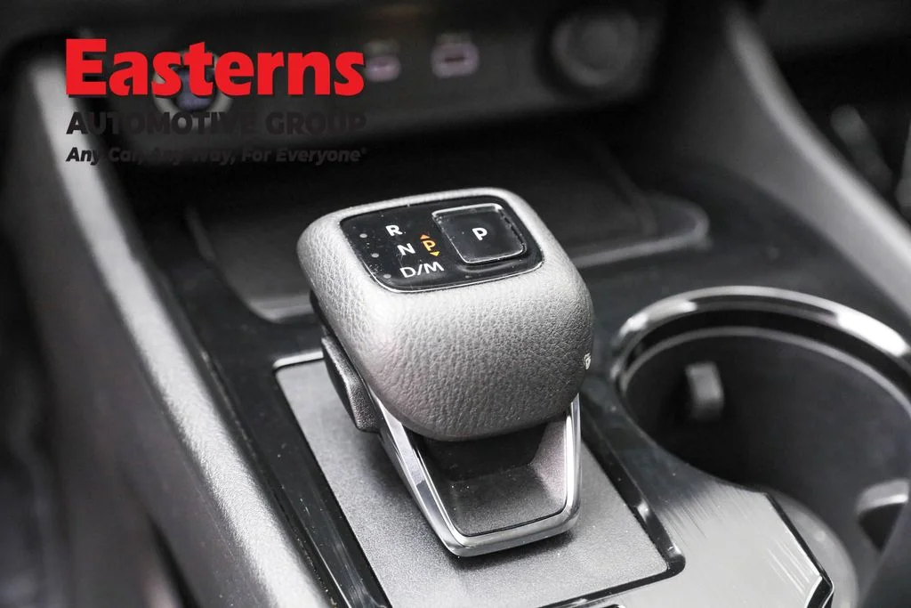 Used 2022 Silver Nissan SV image 13