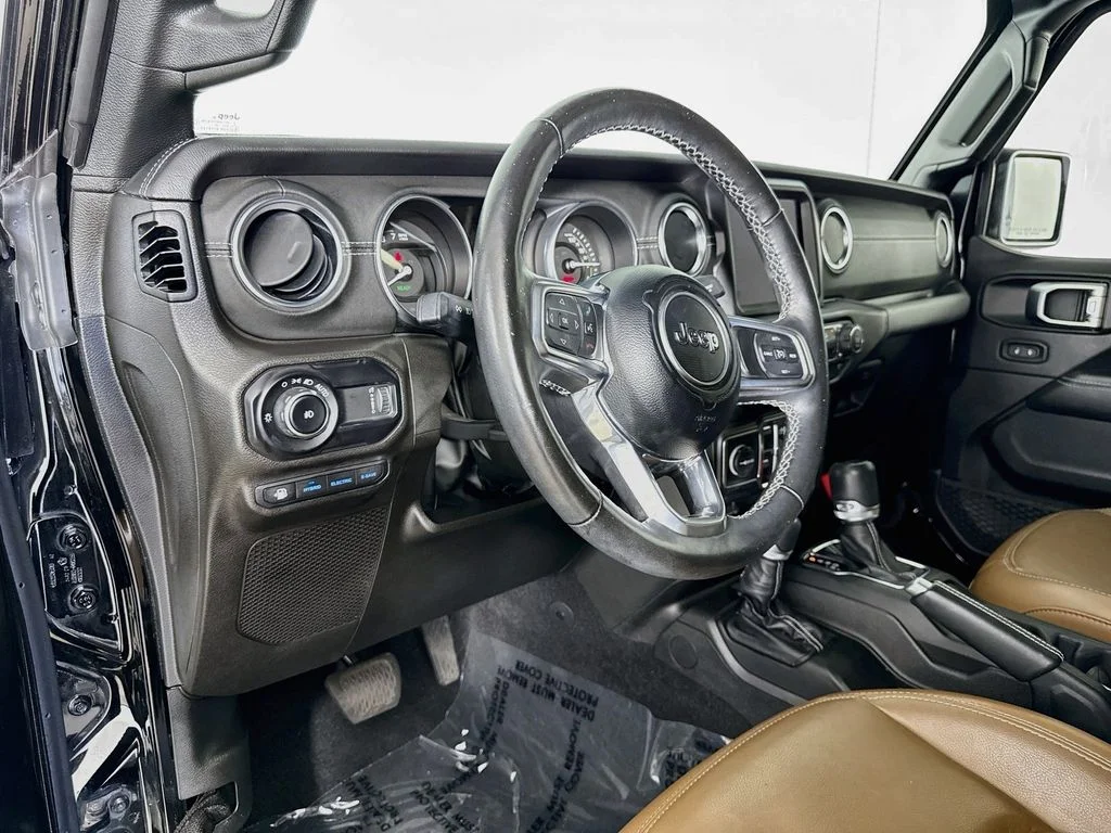 Used 2023 Black Jeep Sahara 4xe image 9