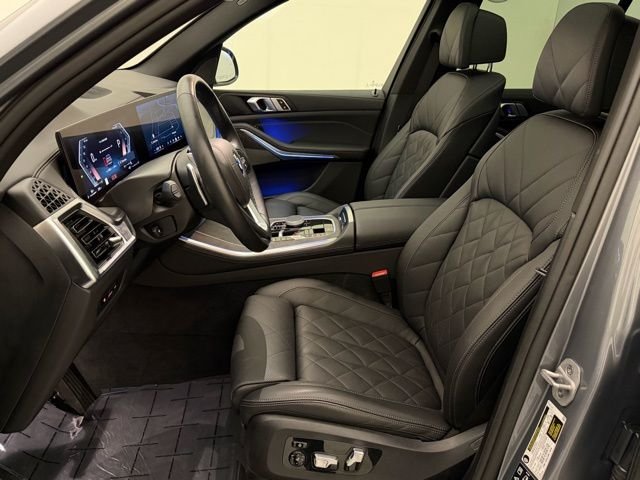 Used 2025 Skyscraper Gray Metallic BMW xDrive40i image 18