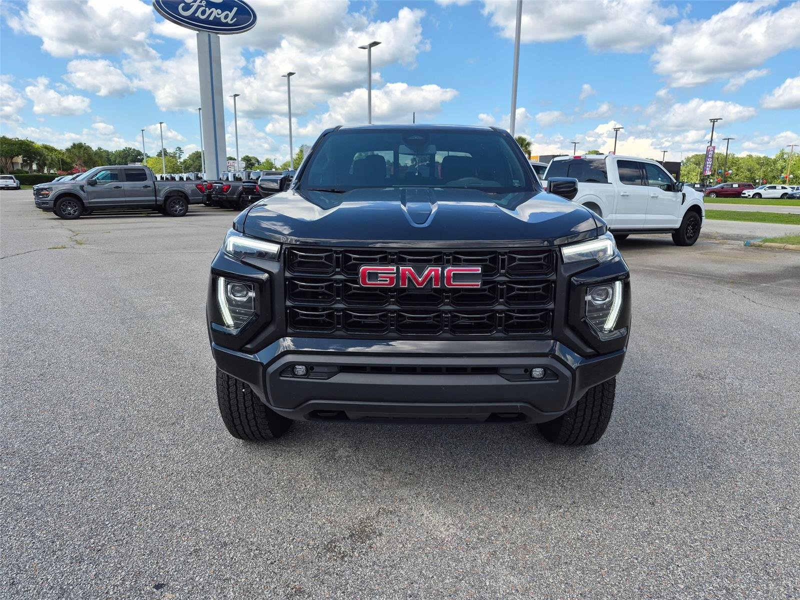 Used 2026 ONYX BLACK GMC ELEVATION image 2