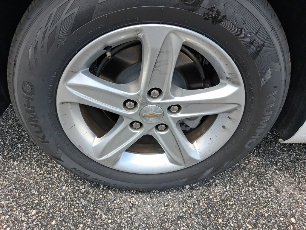 Used 2024 White Chevrolet LT image 14