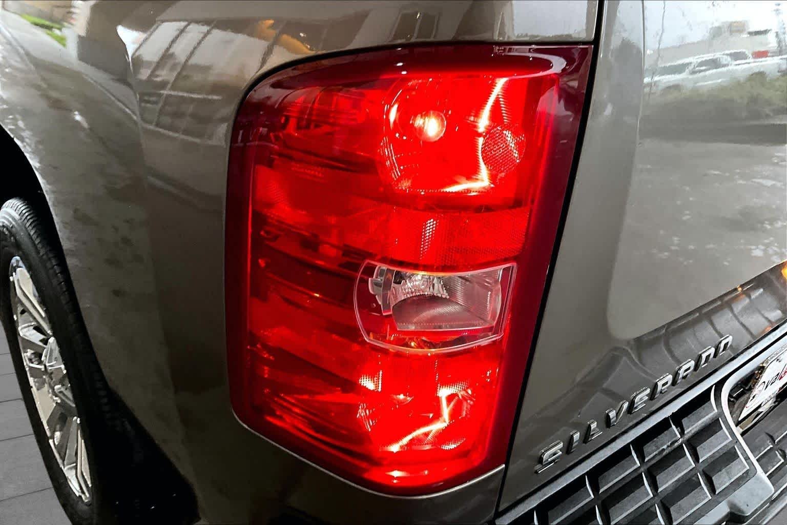 Used 2012 Mocha Steel Metallic Chevrolet LT image 27
