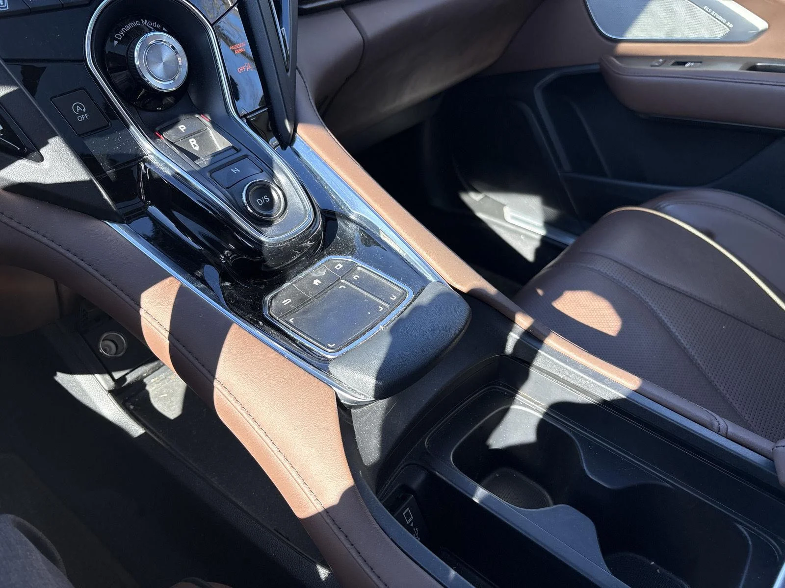 Used 2020 Platinum White Pearl Acura SH-AWD w/Advance image 10