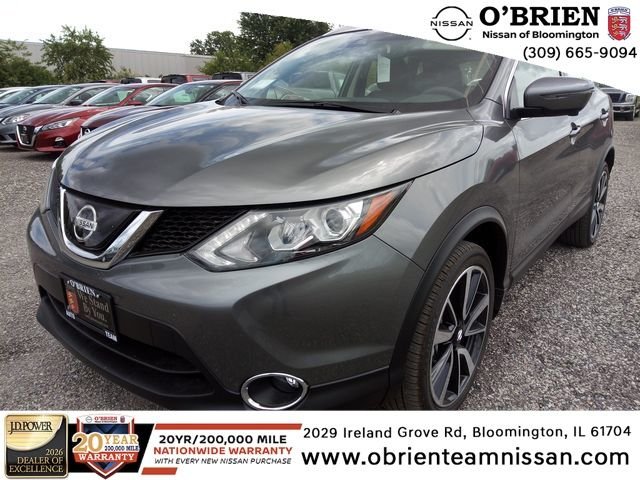 Used 2019 Gun Metallic Nissan SL image 1