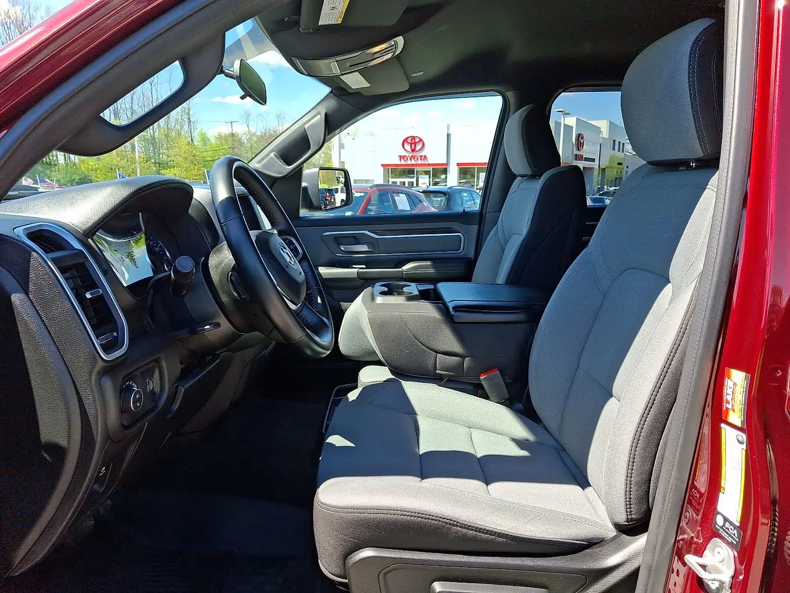 Used 2022 Delmonico Red Pearlcoat Ram Big Horn image 14