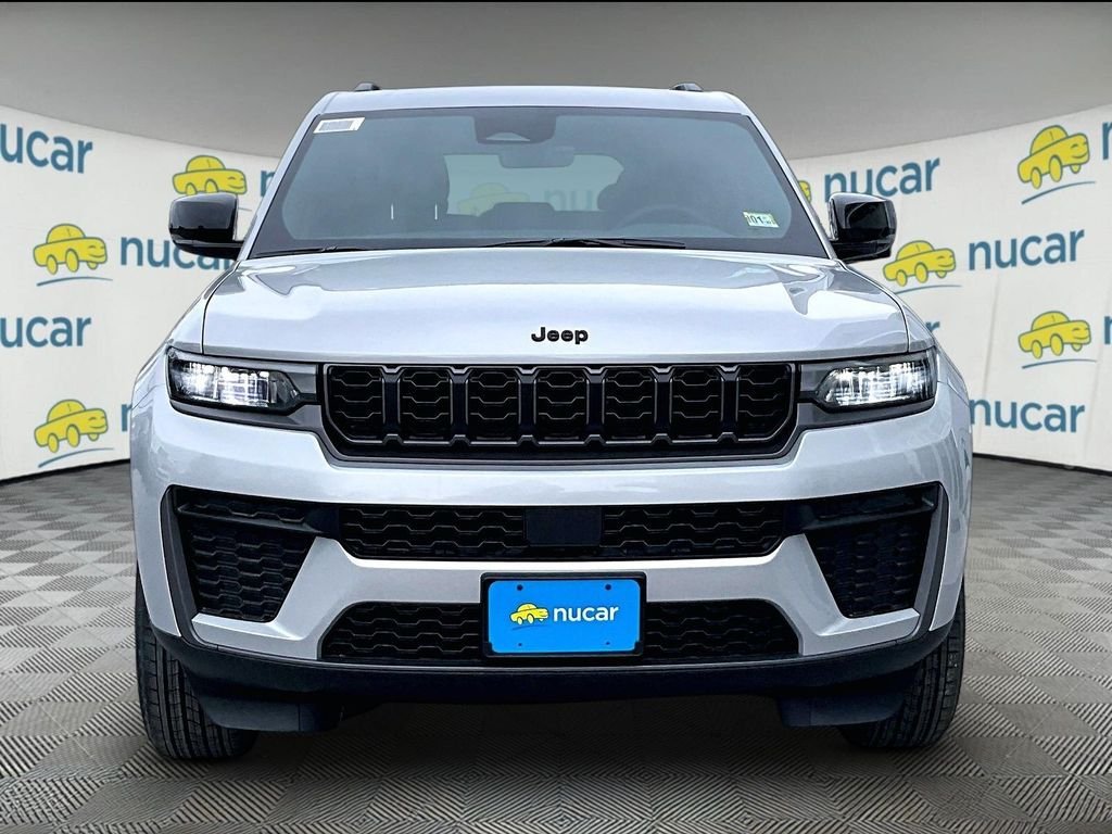 New 2026 Silver Zynith Jeep Laredo image 3