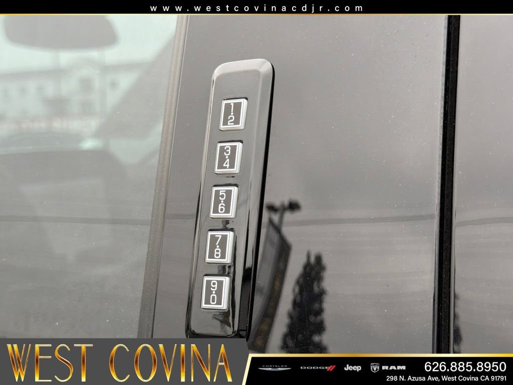 Used 2023 Black Ford Lariat image 18