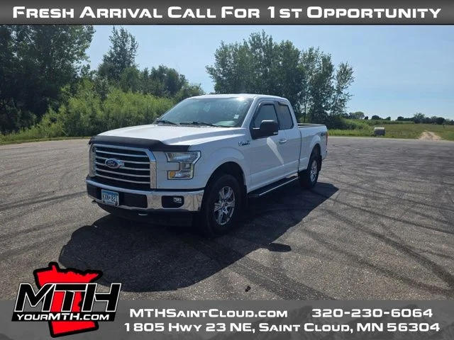 Used 2017 White Ford XLT image 4