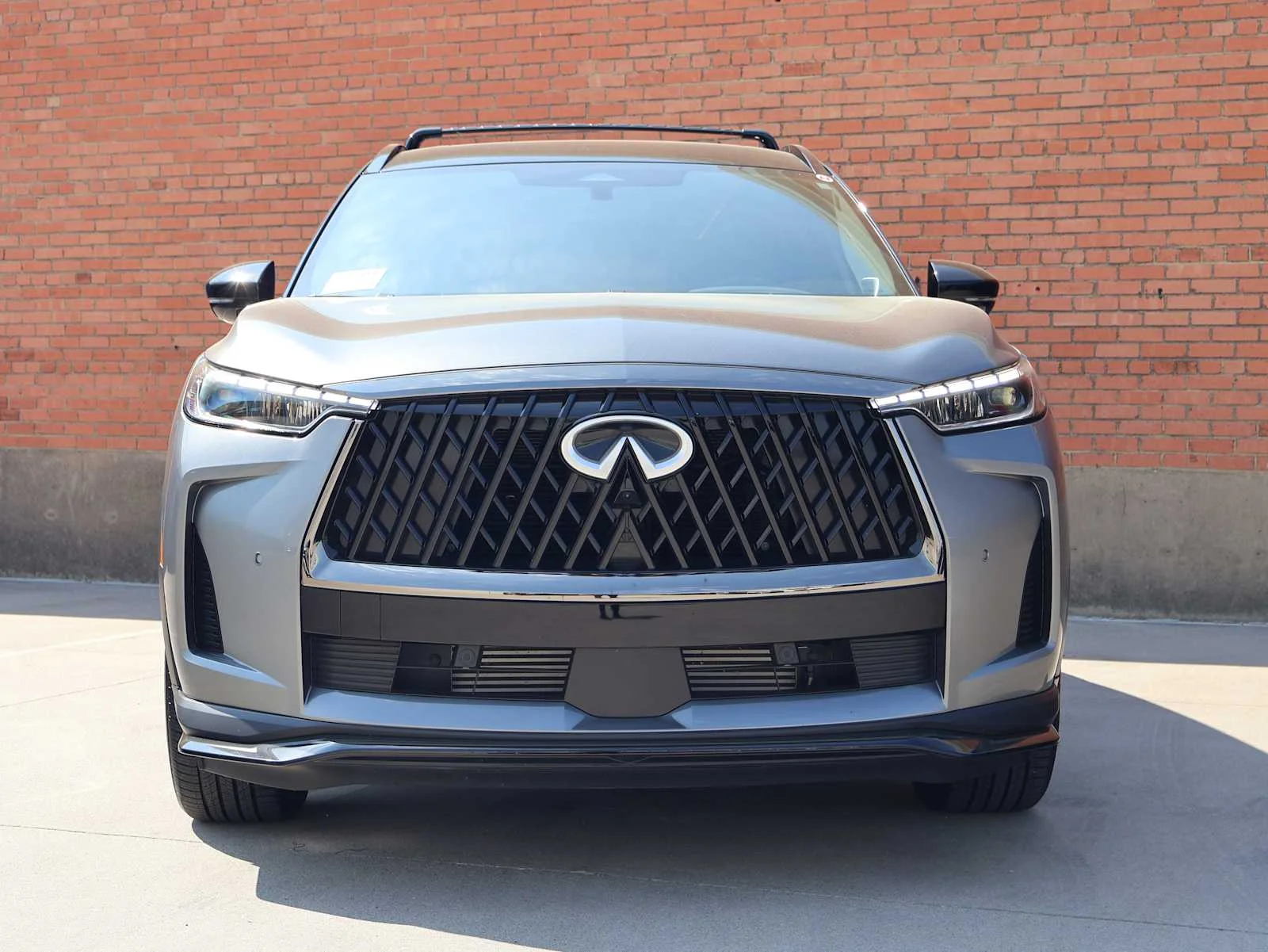 Certified Used 2027 Graphite Shadow/Black Obsidian INFINITI SPORT image 2