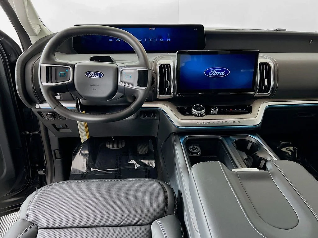 New 2026 Dark Matter Gray Metallic Ford Platinum image 28