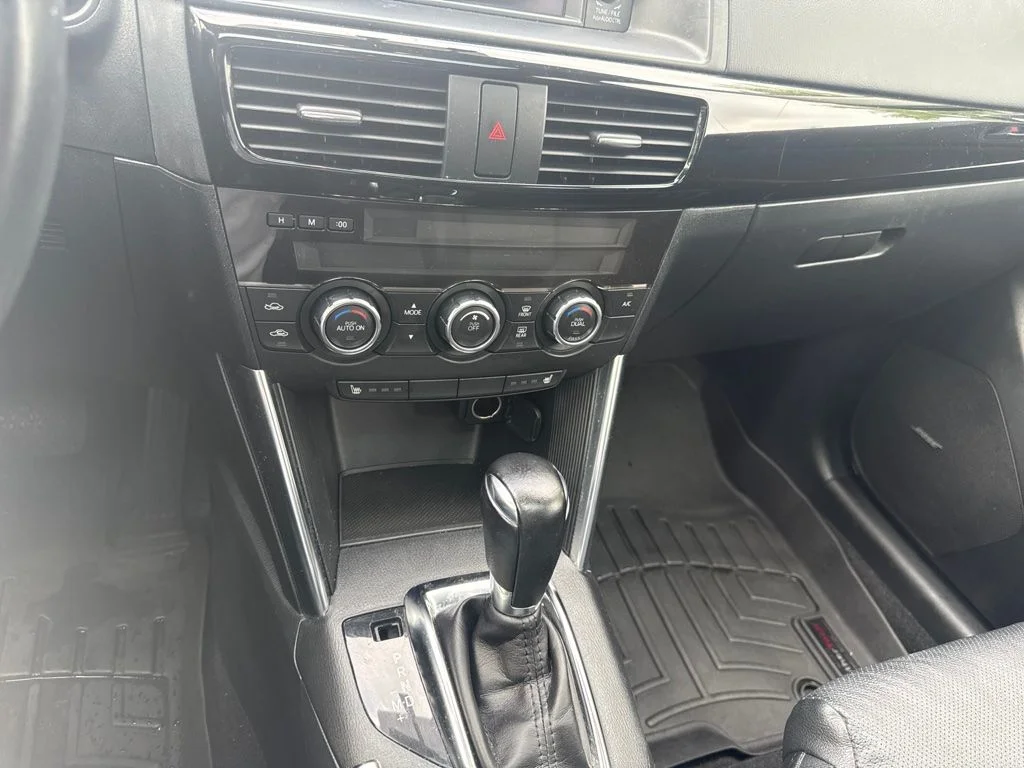 Used 2015 Red Mazda Grand Touring image 4