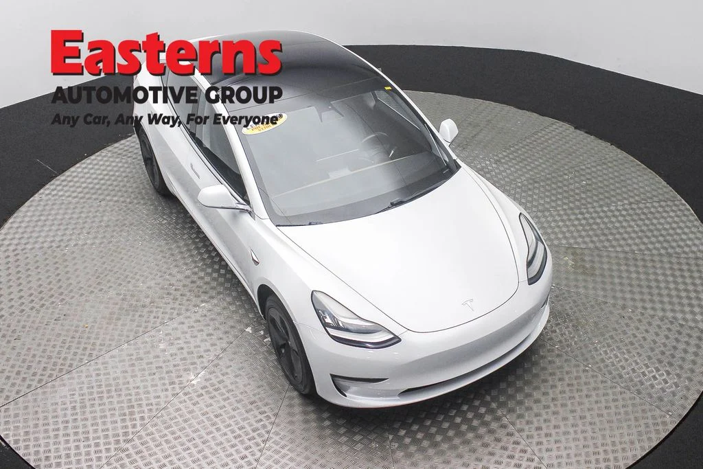 Used 2018 White Tesla Mid Range image 3