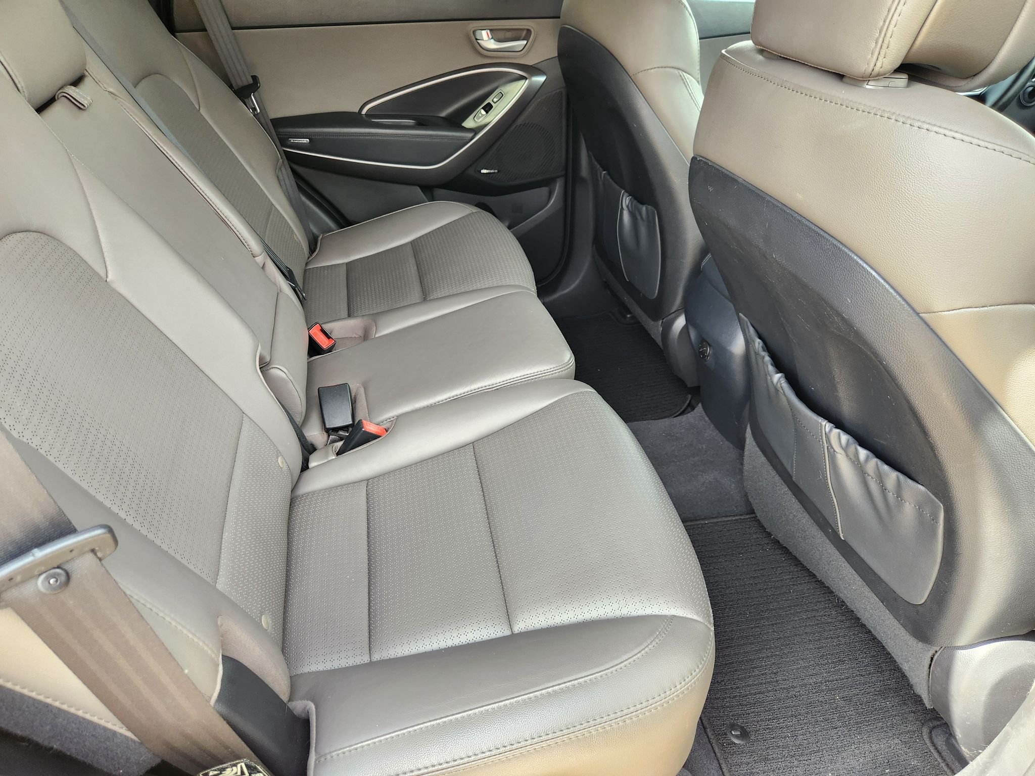 Used 2015 Mineral Gray Hyundai 2.4L (A6) image 33