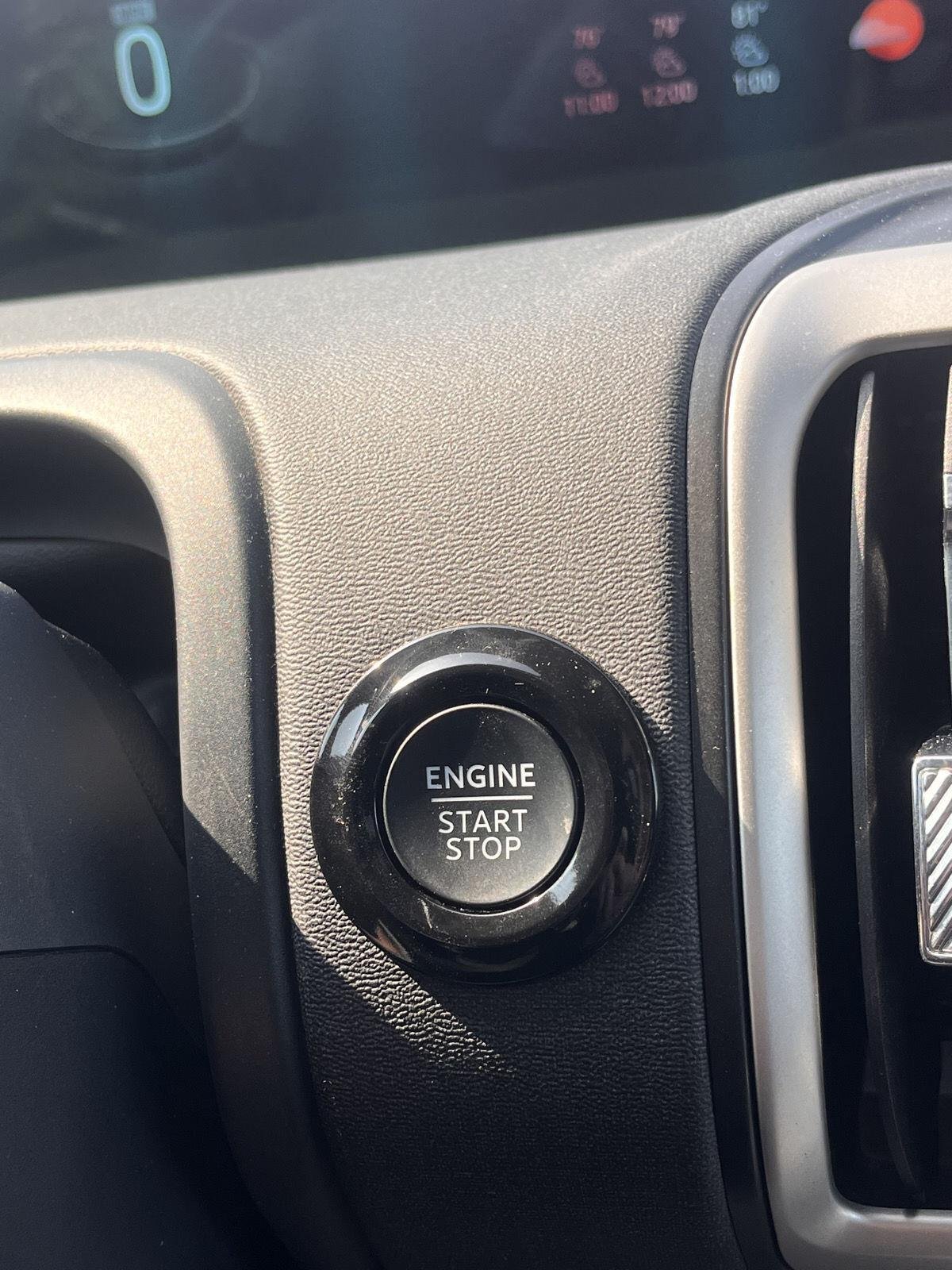 Used 2025 Agate Black Ford Active image 28