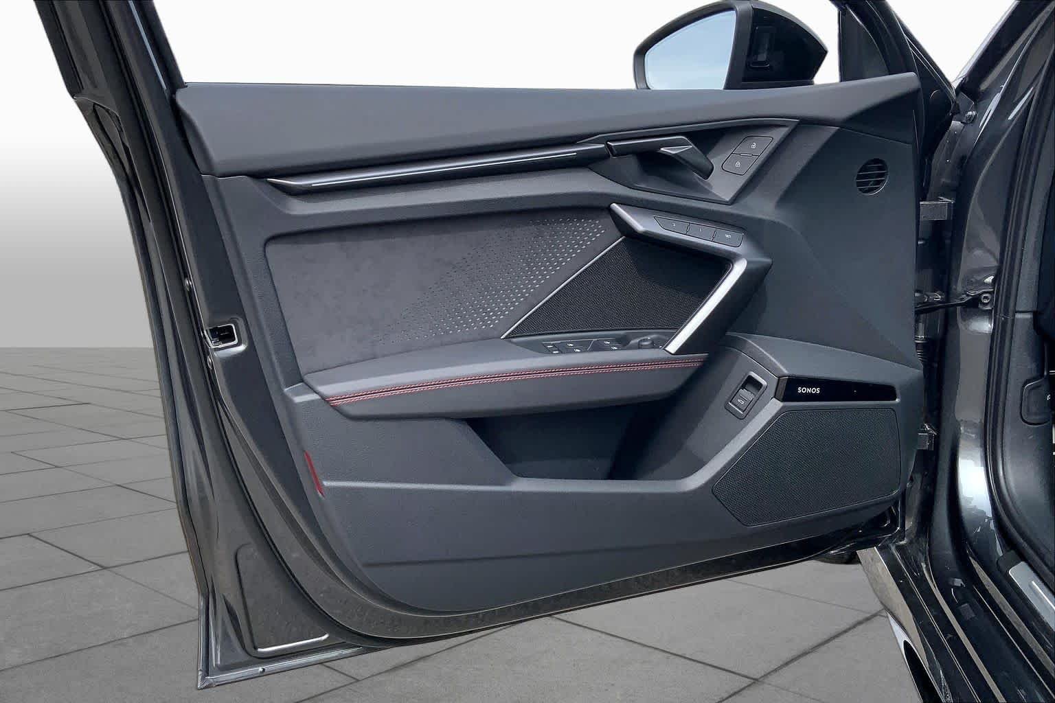 Used 2026 DAYTONA GRAY PEARL EFFECT Audi  image 10