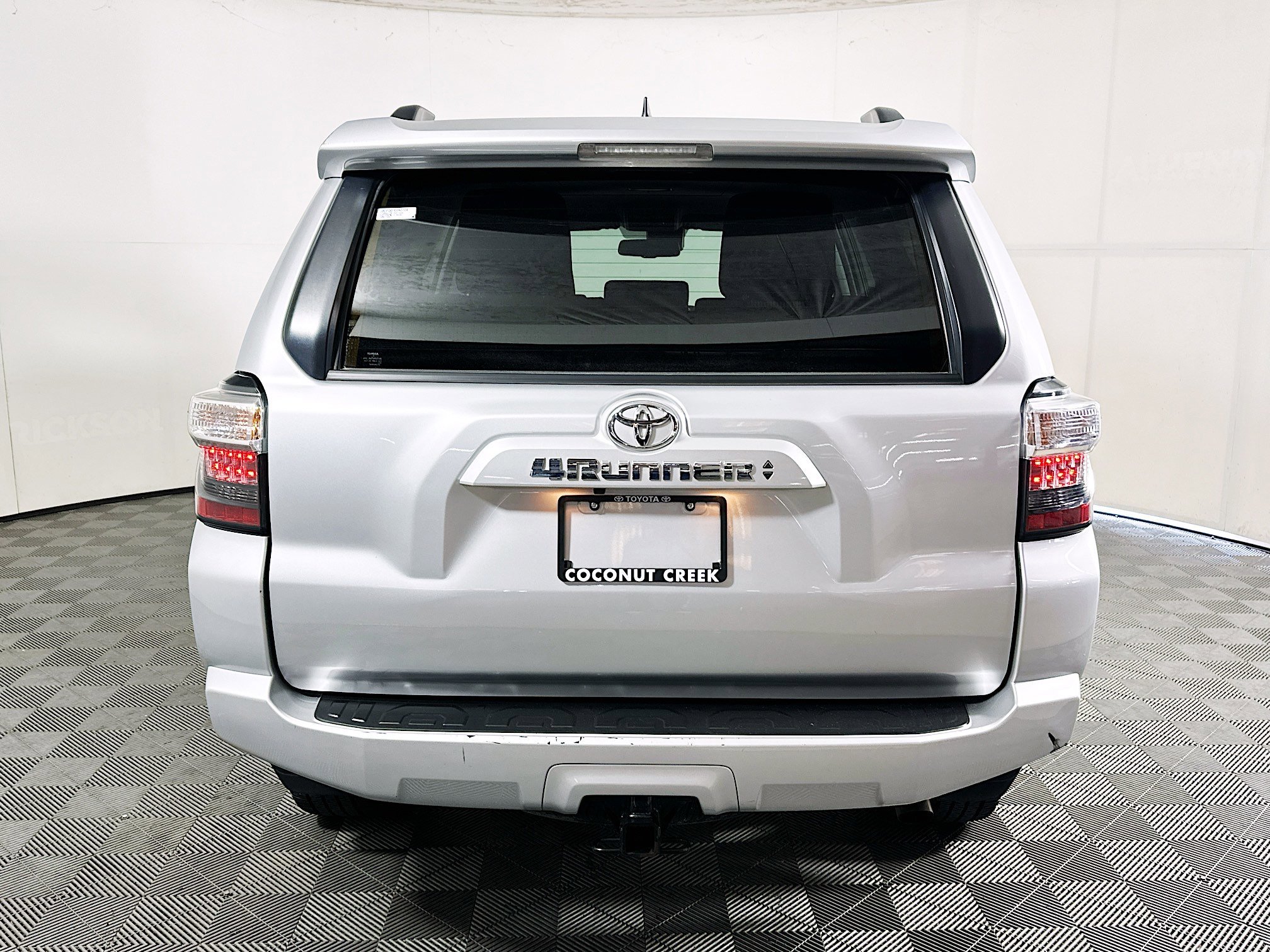 2024 Toyota 4Runner thumbnail 6