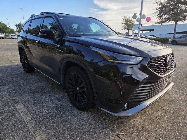 Used 2024 Midnight Black Metallic Toyota XSE image 5