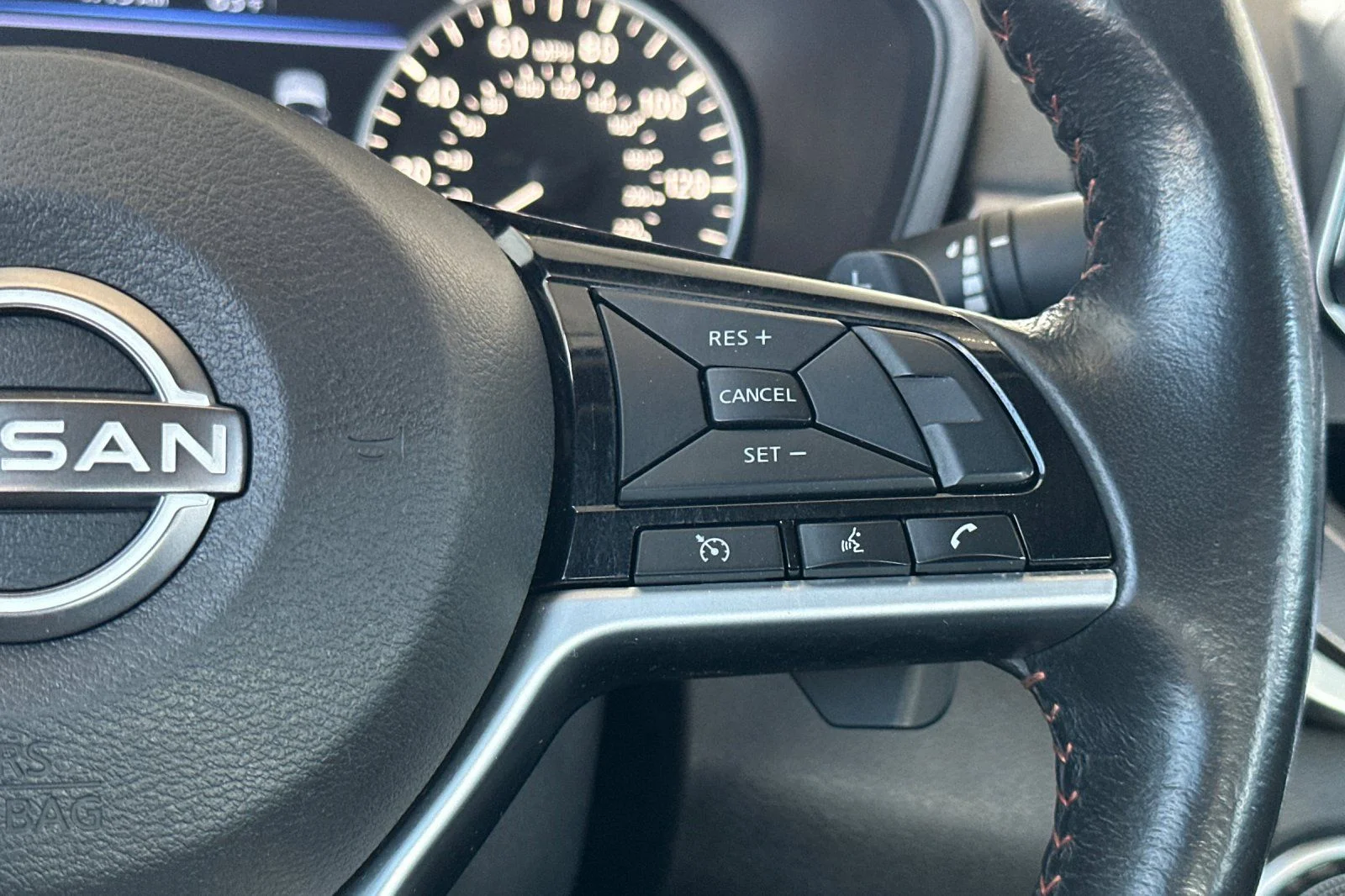 Used 2023 Blue Nissan 2.5 SR image 25