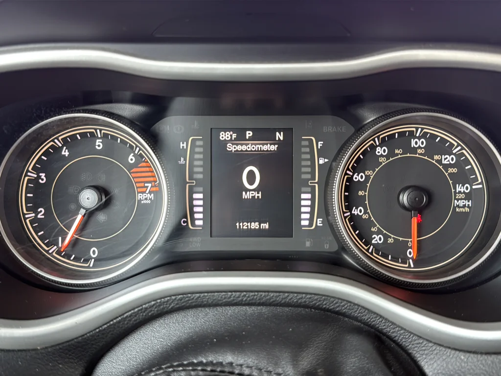 Used 2018 Gray Jeep Latitude Plus image 21