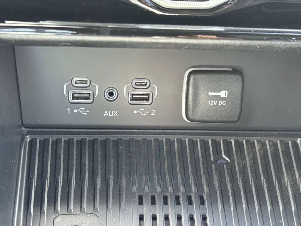 New 2027 Gray Jeep Laredo Altitude image 36