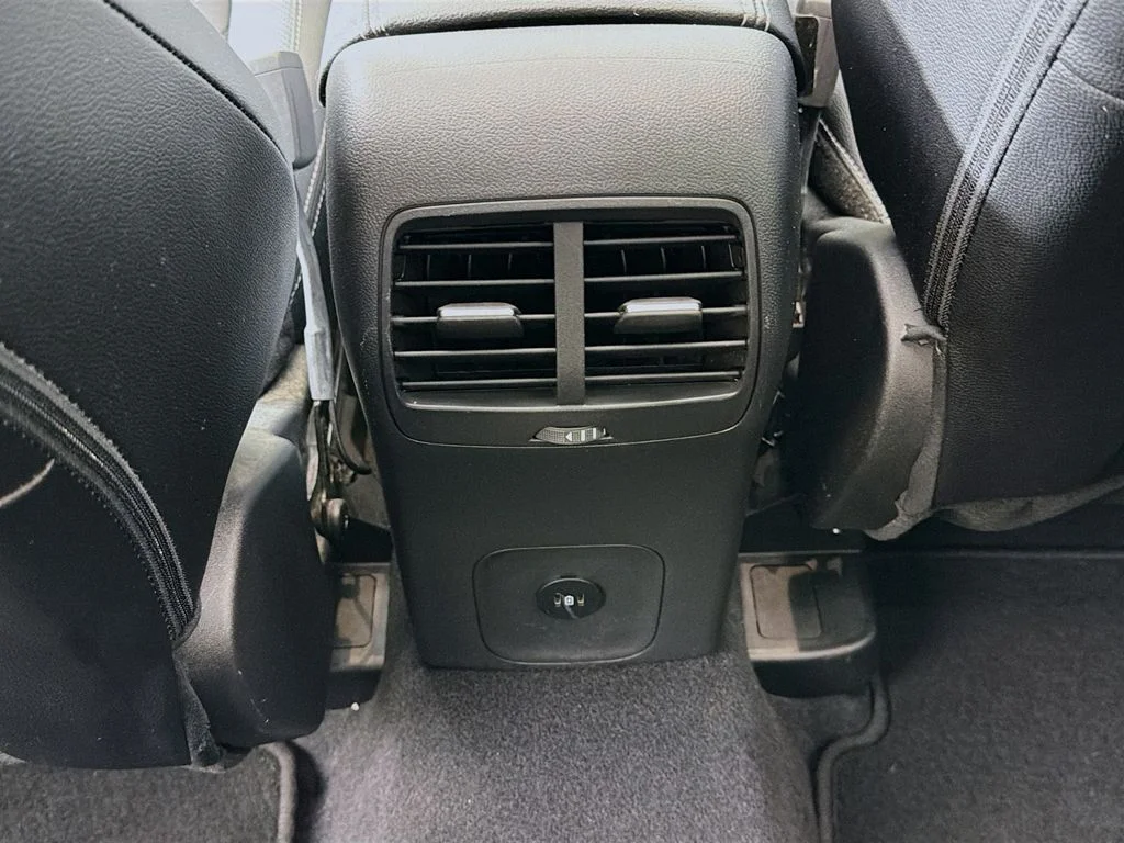 Used 2023 Carbonized Gray Metallic Ford Platinum image 41