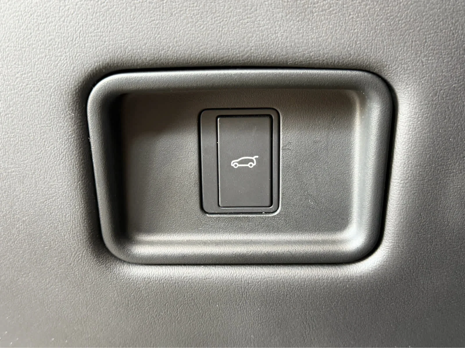 Certified Used 2023 Fuji White Land Rover SE image 25