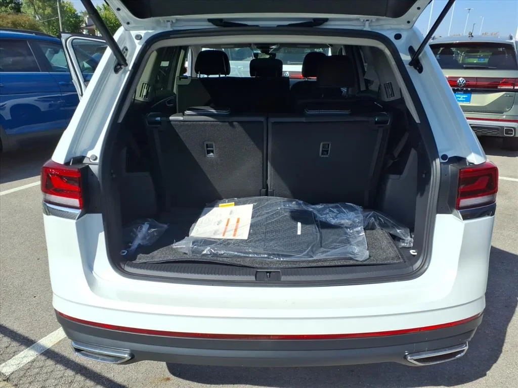 Certified Used 2026 Opal White Pearl (0p0p) Volkswagen 2.0T SE 4MOTION image 22