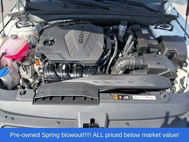Used 2025 White Kia GT-Line image 23