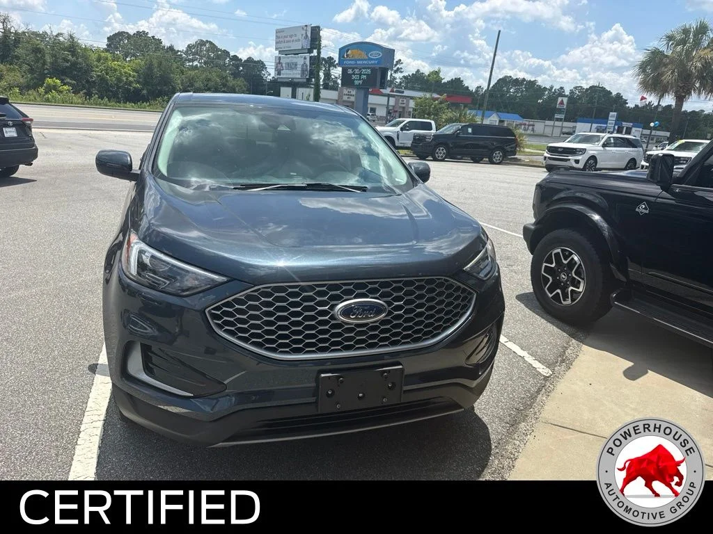 Used 2024 Blue Ford SEL image 3