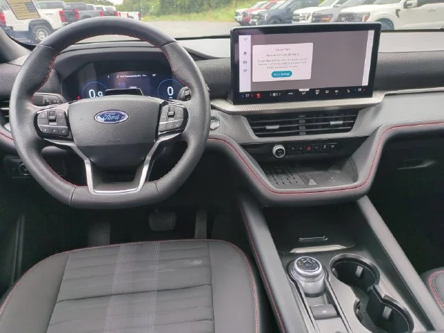 Used 2025 Gray Ford ST-Line image 31
