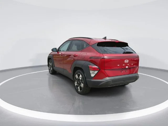 Used 2025 Red Hyundai SEL image 6