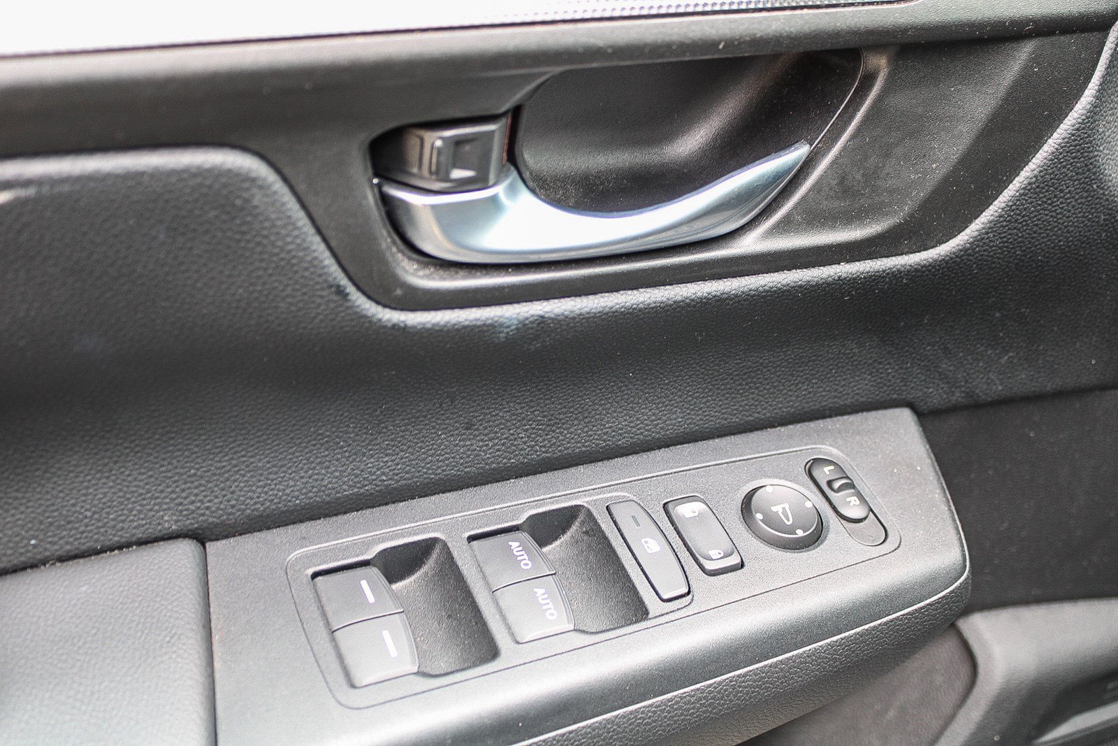 2024 Honda CR-V Sport - Photo 21