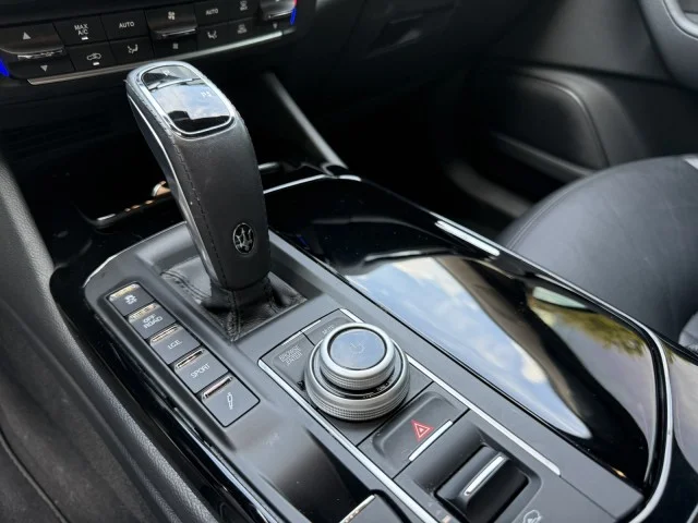 Used 2023 Bianco Maserati GT ~ CPO ELIGIBLE image 24