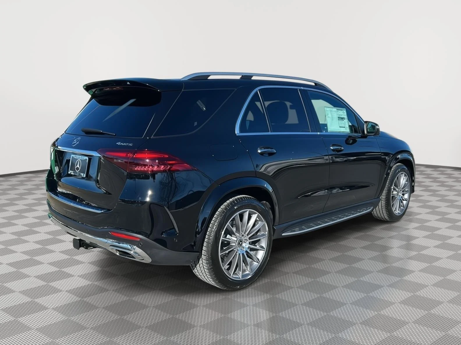 New 2026 BLACK Mercedes-Benz GLE 450 image 3