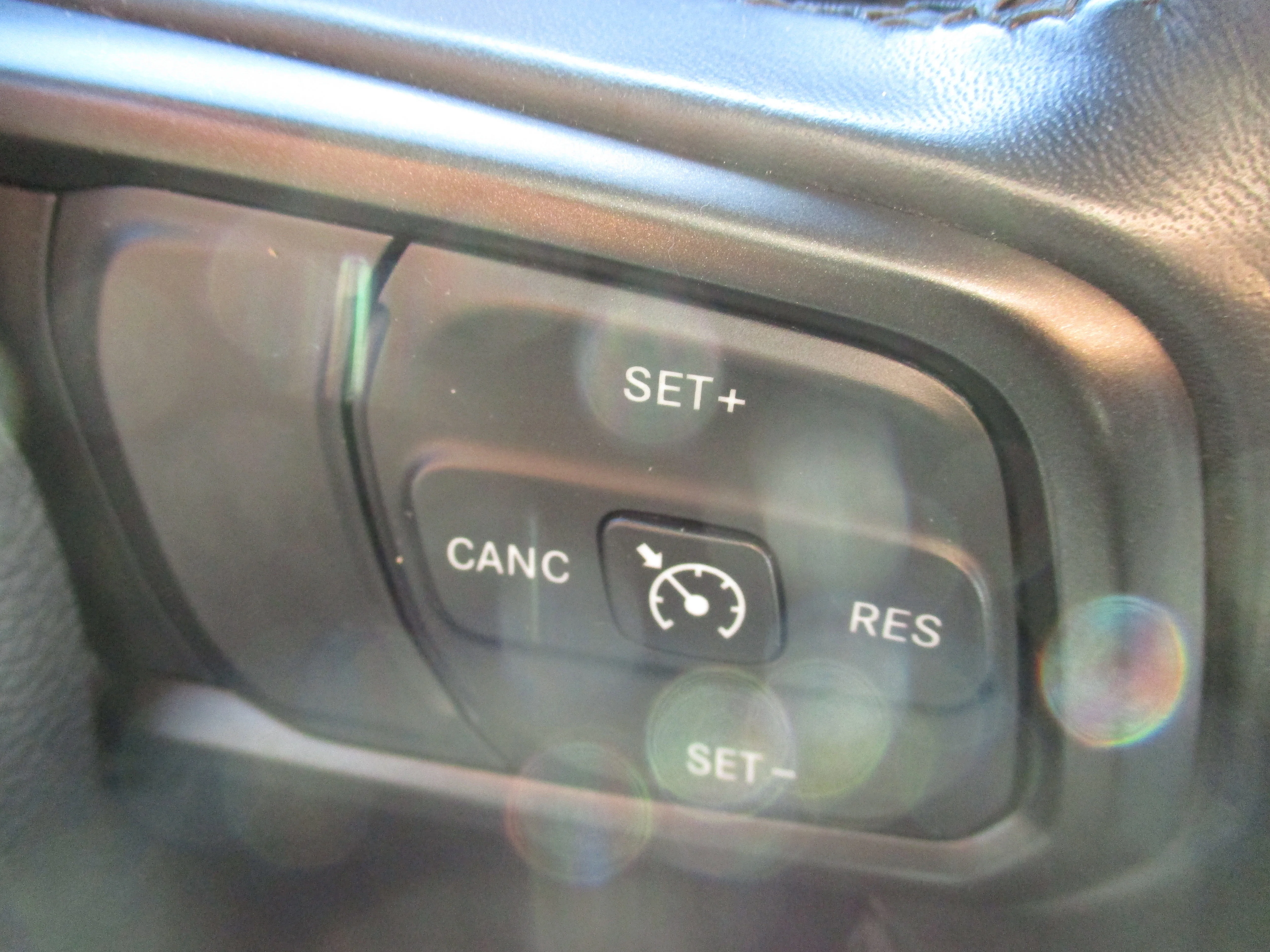 Used 2021 Snazzberry Pearlcoat Jeep Unlimited Sport Altitude image 33