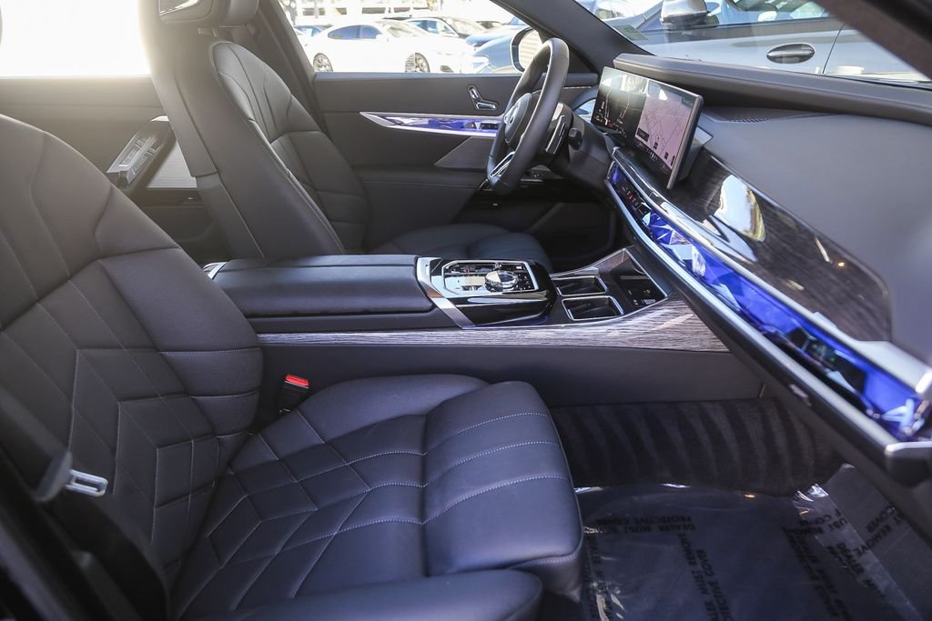 Used 2026 Black Sapphire Metallic BMW 750e xDrive image 13