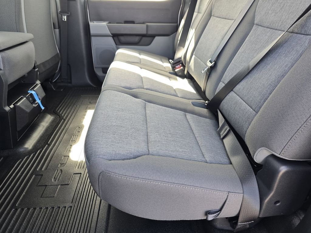 New 2026 Oxford White Ford XL image 30