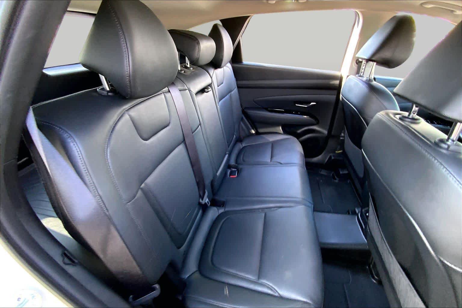 Used 2025 Creamy White Pearl Hyundai Limited image 17
