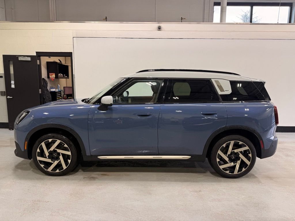 Used 2025 MINI Countryman S with VIN WMZ23GA0XS7R67622 for sale in Golden Valley, Minnesota
