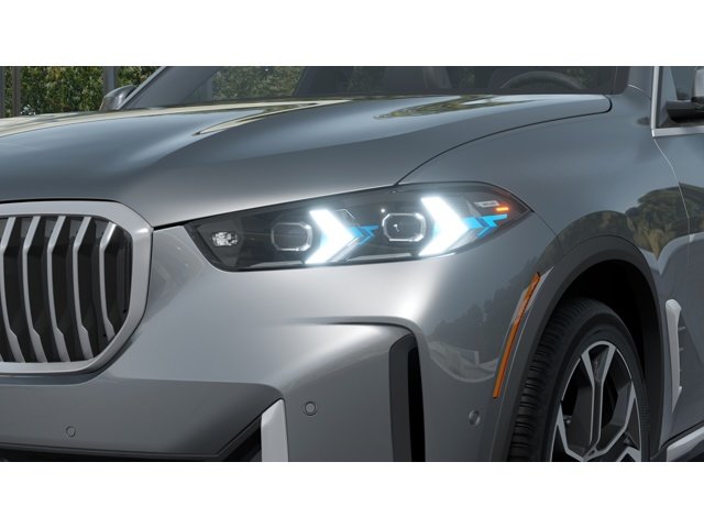 New 2026 Skyscraper Grey Metallic BMW X5 40i image 6