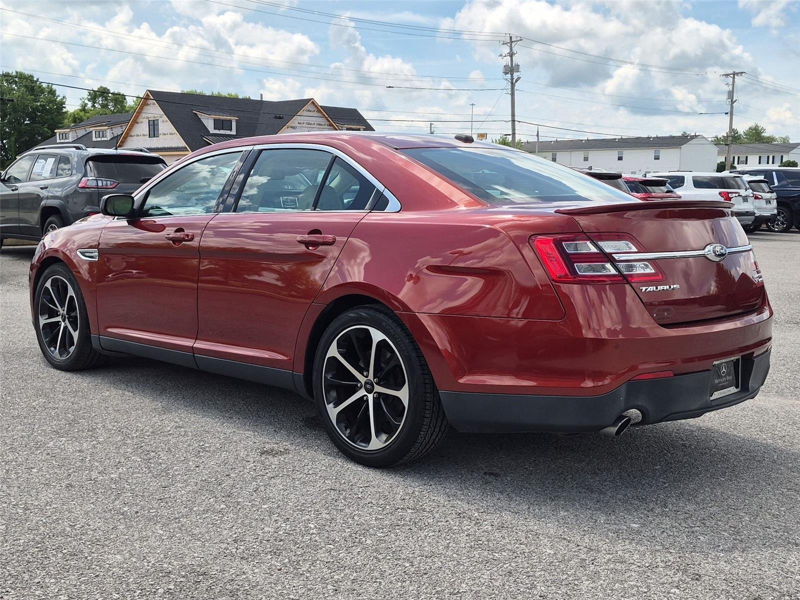 Used 2014 Sunset Metallic Ford Limited image 3