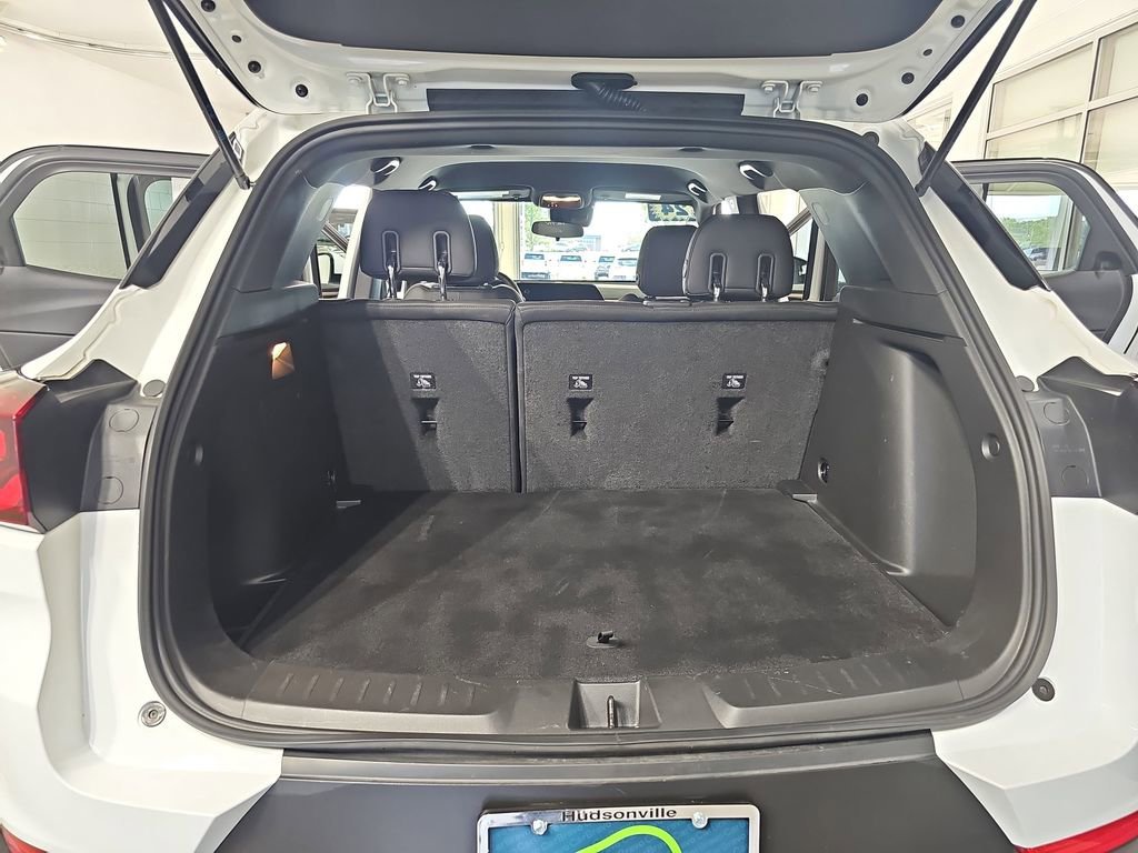 Certified Used 2024 Summit White Chevrolet ACTIV image 15