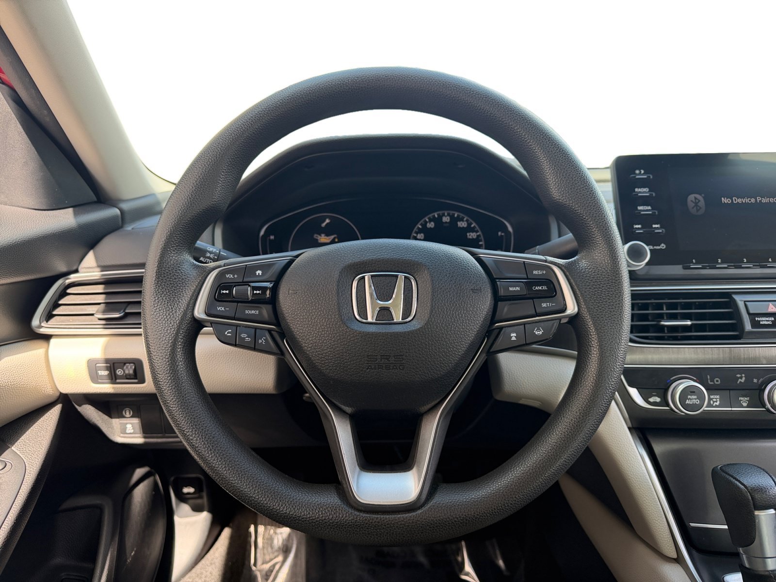 2018 Honda Accord LX - Photo 10