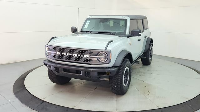 Used 2023 Gray Ford Badlands image 3