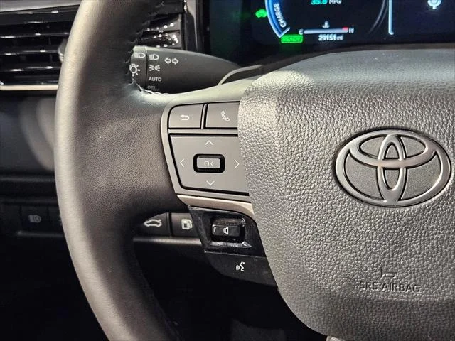 Certified Used 2025 WIND CHILL PEARL Toyota  image 27