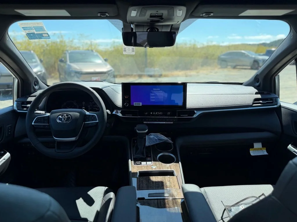 New 2026  Toyota Platinum image 7