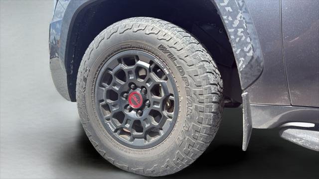 Certified Used 2023 MAGNETIC GRAY MET. Toyota  image 2
